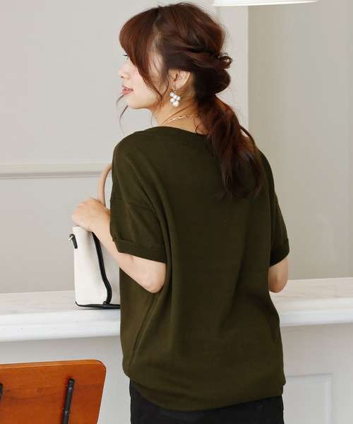 ElegChic(エレグシック)の「コットンVネックドルマンニット(ニット/セーター・レディース・ブラック/カーキ/ネイビー/オフホワイト/グレイッシュベージュ/グレー/ライトグレー・M/4L/XL)」の22枚目の写真