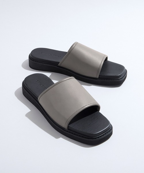 EMMA CLOTHES（エマクローズ）の「スクエアトゥワンストラップサンダル EMMA CLOTHES（サンダル・メンズ・ブラック/オフホワイト/グレイッシュベージュ・S/M/L）」の12枚目の写真