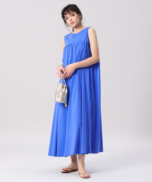 INED(イネド)の「ロングカットワンピース《接触冷感》(ワンピース・レディース・ブラック/ブルー/レンガ・9号)」の4枚目の写真