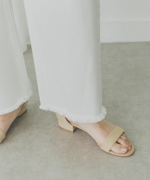 KBF+（ケービーエフプラス）の「KBF+　ハイウエストストレートデニム（デニムパンツ・レディース・オフホワイト/ライトインディゴブルー・38/36）」の17枚目の写真