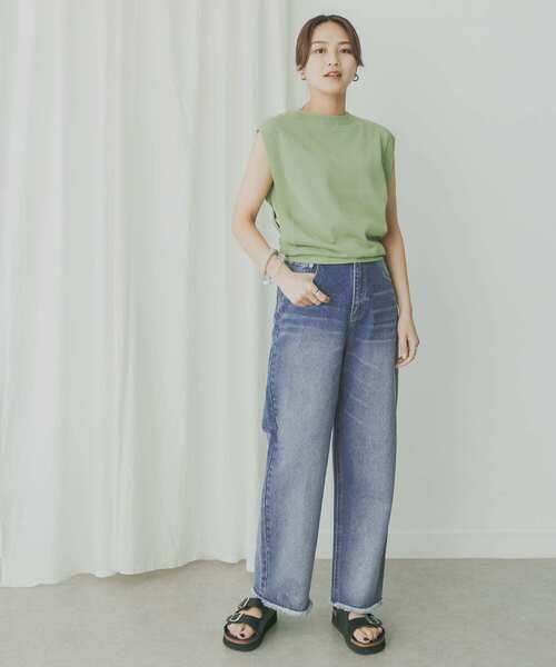 KBF+（ケービーエフプラス）の「KBF+　ハイウエストストレートデニム（デニムパンツ・レディース・オフホワイト/ライトインディゴブルー・38/36）」の11枚目の写真