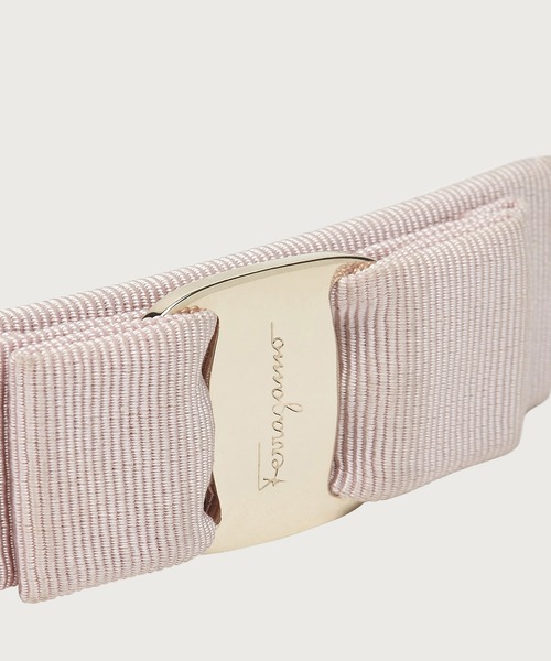 FERRAGAMO（フェラガモ）の「バレッタ（バレッタ/ヘアクリップ・レディース・ライトピンク・ONE SIZE）」の2枚目の写真