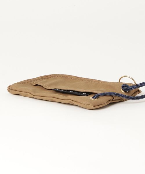 MAISON CANVVAS（メゾンキャンバス）の「MAISON CANVVAS/メゾン キャンバス/TISSUE POUCH＋α（ポーチ・レディース・ベージュ・FREE）」の2枚目の写真