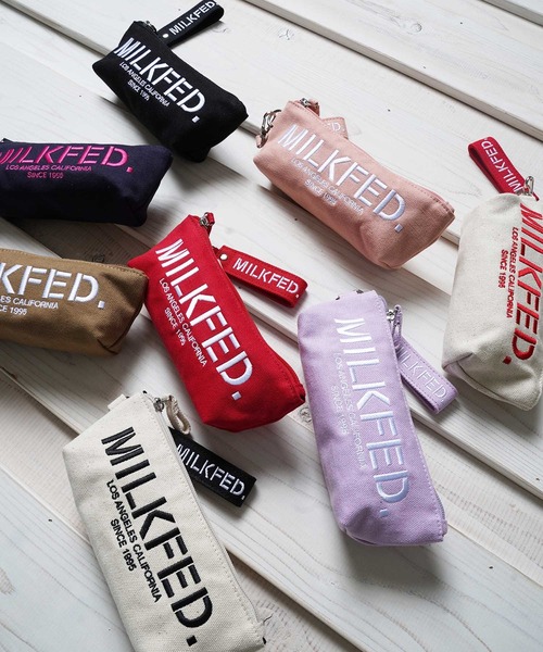 MILKFED.(ミルクフェド)の「STENCIL LOGO PENCIL CASE(ペン類・レディース・ホワイト/ブラック/ベージュ/ネイビー/レッド/ライトパープル/ライトピンク/A・ONE SIZE)」の9枚目の写真