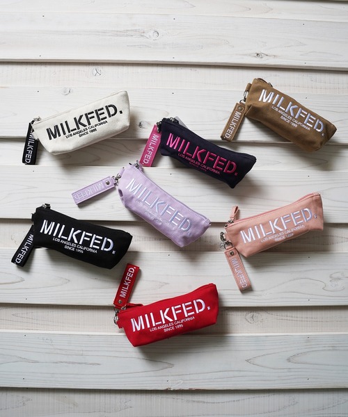 MILKFED.(ミルクフェド)の「STENCIL LOGO PENCIL CASE(ペン類・レディース・ホワイト/ブラック/ベージュ/ネイビー/レッド/ライトパープル/ライトピンク/A・ONE SIZE)」の10枚目の写真