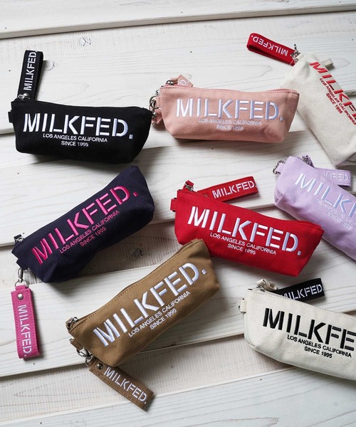 MILKFED.(ミルクフェド)の「STENCIL LOGO PENCIL CASE(ペン類・レディース・ホワイト/ブラック/ベージュ/ネイビー/レッド/ライトパープル/ライトピンク/A・ONE SIZE)」の11枚目の写真