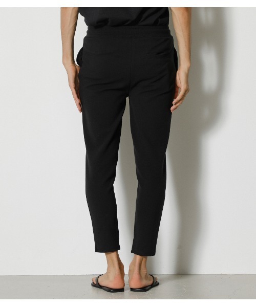 AZUL by moussy（アズールバイマウジー）の「UNDULATION SURFACE ANKLE PANTS/アンジュレーションサーフェスアンクルパンツ（その他パンツ・メンズ・ブラック/ライトカーキ・SMALL/MEDIUM/LARGE）」の8枚目の写真