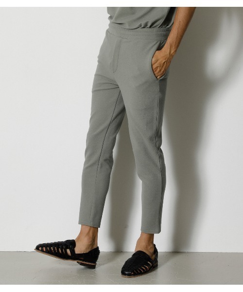 AZUL by moussy（アズールバイマウジー）の「UNDULATION SURFACE ANKLE PANTS/アンジュレーションサーフェスアンクルパンツ（その他パンツ・メンズ・ブラック/ライトカーキ・SMALL/MEDIUM/LARGE）」の12枚目の写真