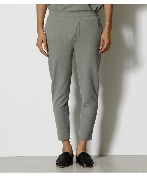 AZUL by moussy（アズールバイマウジー）の「UNDULATION SURFACE ANKLE PANTS/アンジュレーションサーフェスアンクルパンツ（その他パンツ・メンズ・ブラック/ライトカーキ・SMALL/MEDIUM/LARGE）」の15枚目の写真