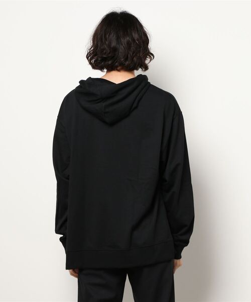 チチカカ(チチカカ)の「【ユニセックス】エリマキトカゲプルオーバー(パーカー・メンズ・ブラック/グレー・MEDIUM/LARGE)」の3枚目の写真