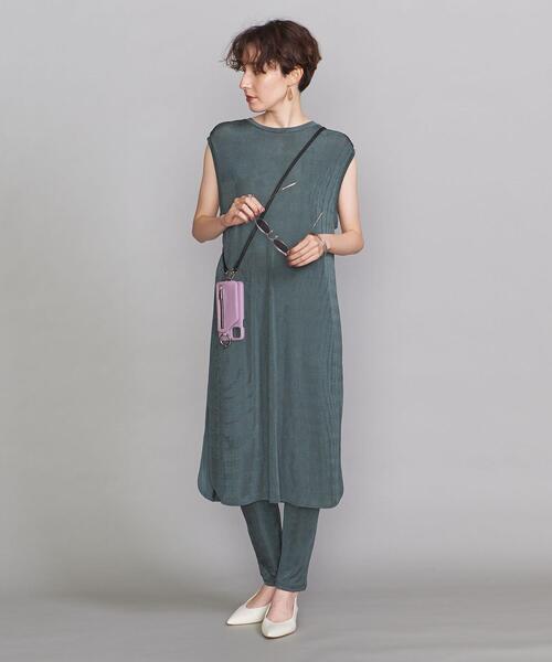 BEAUTY&YOUTH UNITED ARROWS（ビューティーアンドユースユナイテッドアローズ）の「BY シャイニースリットノースリーブ ワンピース -ウォッシャブル-◆（ワンピース・レディース・ブラック/グレー/オリーブ・FREE）」の3枚目の写真