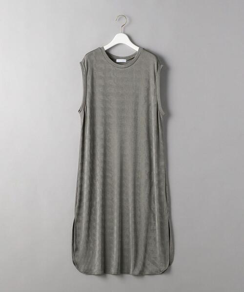 BEAUTY&YOUTH UNITED ARROWS（ビューティーアンドユースユナイテッドアローズ）の「BY シャイニースリットノースリーブ ワンピース -ウォッシャブル-◆（ワンピース・レディース・ブラック/グレー/オリーブ・FREE）」の14枚目の写真