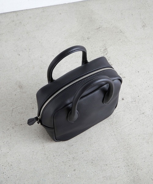 EFOLE(エフォル)の「スクエア ボストンバッグ(ハンドバッグ・レディース・ブラック/ベージュ・FREE)」の5枚目の写真