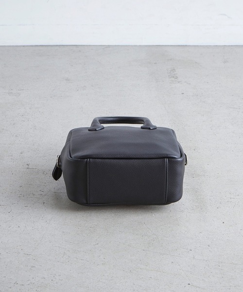 EFOLE(エフォル)の「スクエア ボストンバッグ(ハンドバッグ・レディース・ブラック/ベージュ・FREE)」の3枚目の写真