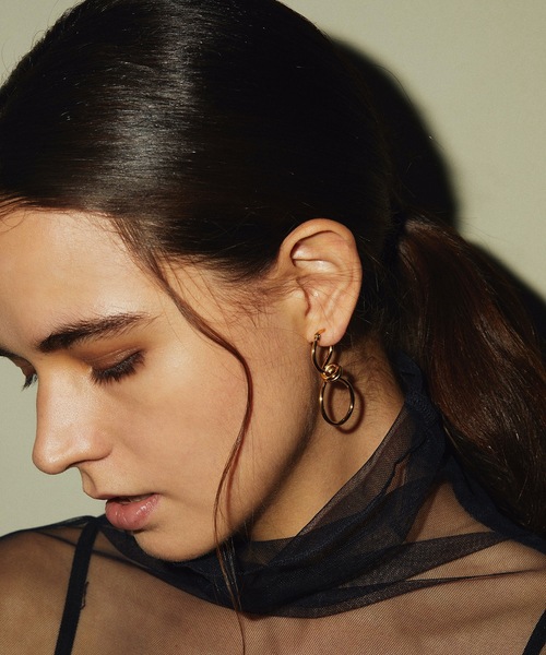 CENE（セネ）の「【CENE】セネ/ムスビメピアス（ピアス（両耳用）・レディース・ゴールド/シルバー・FREE）」の3枚目の写真