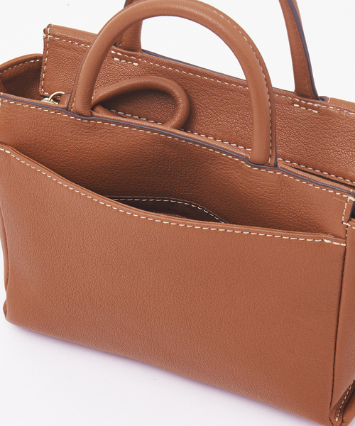 Rouge vif(ルージュヴィフ)の「【佐藤佳菜子さんコラボ】neque別注チェーンハンドバッグ(ハンドバッグ・レディース・ブラウン/モスグリーン/ベージュ・フリー)」の7枚目の写真