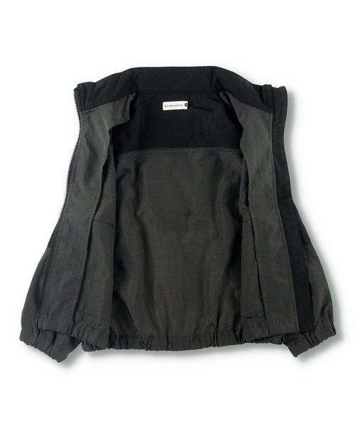 BRANSHES（ブランシェス）の「【撥水加工】ウインドブレーカー（ナイロンジャケット・キッズ・チャコールグレー/ブラック・130cm/140cm/110cm/90cm/100cm/120cm/150cm）」の10枚目の写真