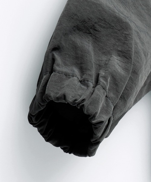 BRANSHES（ブランシェス）の「【撥水加工】ウインドブレーカー（ナイロンジャケット・キッズ・チャコールグレー/ブラック・130cm/140cm/110cm/90cm/100cm/120cm/150cm）」の16枚目の写真