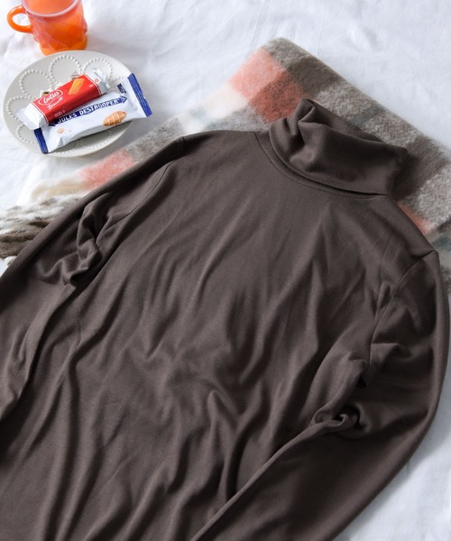 CALIFORNIA OUTFITTERS(カリフォルニア アウトフィッターズ)の「しっとりあったか。毎日使いたい、吸湿発熱タートルネックカットソー(インナーウェア/肌着・レディース・チャコールグレー/スモークピンク/グレー/ブラウン/ネイビー/ブラック・ONE SIZE)」の5枚目の写真