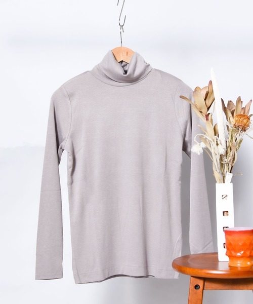 CALIFORNIA OUTFITTERS(カリフォルニア アウトフィッターズ)の「しっとりあったか。毎日使いたい、吸湿発熱タートルネックカットソー(インナーウェア/肌着・レディース・チャコールグレー/スモークピンク/グレー/ブラウン/ネイビー/ブラック・ONE SIZE)」の4枚目の写真