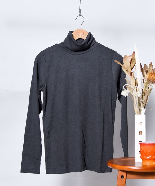 CALIFORNIA OUTFITTERS(カリフォルニア アウトフィッターズ)の「しっとりあったか。毎日使いたい、吸湿発熱タートルネックカットソー(インナーウェア/肌着・レディース・チャコールグレー/スモークピンク/グレー/ブラウン/ネイビー/ブラック・ONE SIZE)」の3枚目の写真