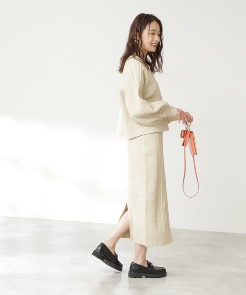 N.(N. Natural Beauty Basic)(エヌエヌナチュラルビューティーベーシック)の「◆Vネックケーブルニットセットアップ(ワンピース・レディース・モカ/クリーム/グリーン/グレイッシュブルー/パープル・MEDIUM)」の20枚目の写真