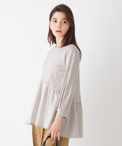 OPAQUE.CLIP（オペークドットクリップ）の「◆シルケットコットン　フハク切替カットソー【WEB限定カラー・サイズ】（Tシャツ/カットソー・レディース・チャコールグレー/ブラック/マスタード/ライトベージュ/ホワイト系/ブルー系7・40/38/42/36/34）」の4枚目の写真