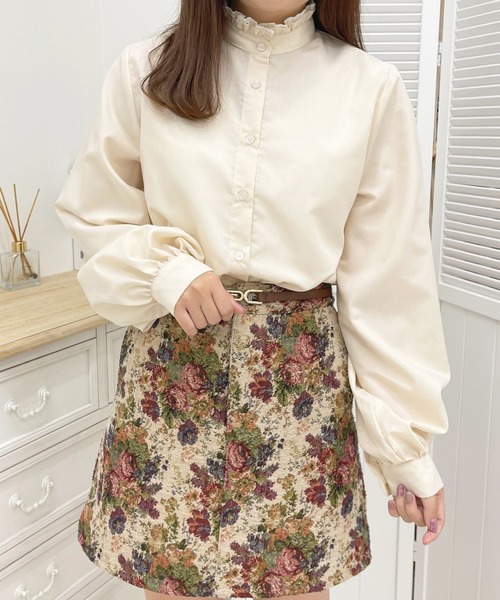apres jour(アプレジュール)の「フリルネック袖ボリュームブラウス【ZOZOTOWN限定アイテム】(シャツ/ブラウス・レディース・ラベンダー/アイボリー/モカ・X-LARGE/フリー)」の5枚目の写真
