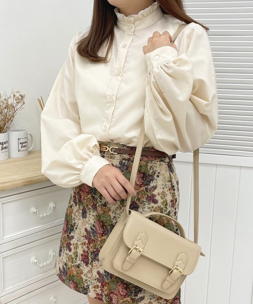 apres jour(アプレジュール)の「フリルネック袖ボリュームブラウス【ZOZOTOWN限定アイテム】(シャツ/ブラウス・レディース・ラベンダー/アイボリー/モカ・X-LARGE/フリー)」の4枚目の写真