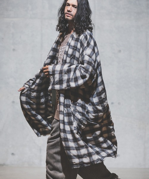 GLIMCLAP(グリムクラップ)の「mj8235-viyella material plaid gown-ish shirtcoat シャツコート(その他アウター・メンズ・イエロー/ホワイト/レッド/ブラック・M/S/L)」の5枚目の写真