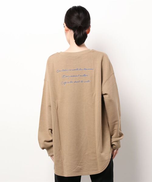 Lugnoncure（ルノンキュール）の「スモールロゴ刺繍ラウンドヘムスウェット（スウェット・レディース・チャコール/ベージュ/オフホワイト・ﾌﾘ-）」の7枚目の写真