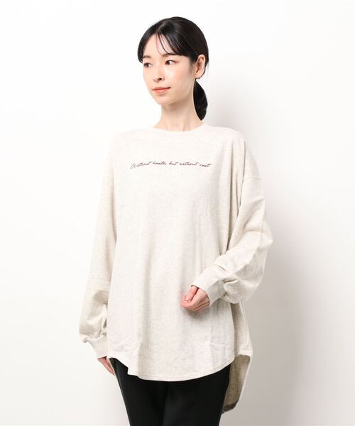 Lugnoncure（ルノンキュール）の「スモールロゴ刺繍ラウンドヘムスウェット（スウェット・レディース・チャコール/ベージュ/オフホワイト・ﾌﾘ-）」の8枚目の写真