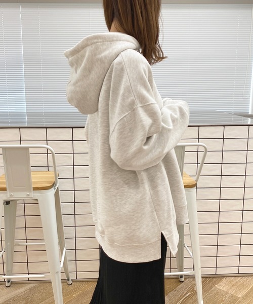 apres jour(アプレジュール)の「ロゴ刺繍フーディー【ZOZOTOWN限定アイテム】(パーカー・レディース・ダークグリーン/ナチュラル/アイボリー・フリー/X-LARGE)」の16枚目の写真