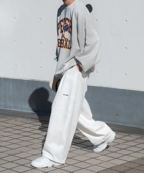 Perushu(ペルーシュ)の「ベースボールプリントスウェット(スウェット・メンズ・ネイビー/アイボリー/マスタード・MEDIUM/LARGE)」の6枚目の写真
