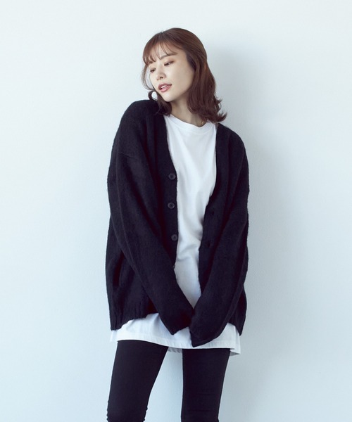 VIBGYOR（ヴィブジョー）の「VIBGYOR Select/モヘアタッチＶ/NBIGカーデ(BL)（カーディガン/ボレロ・レディース・ブラック/レッド/グリーン/マスタード/ライトグレー/エメラルド/ブルー・LARGE/MEDIUM）」の2枚目の写真