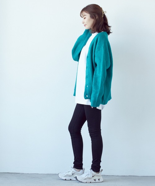 VIBGYOR（ヴィブジョー）の「VIBGYOR Select/モヘアタッチＶ/NBIGカーデ(BL)（カーディガン/ボレロ・レディース・ブラック/レッド/グリーン/マスタード/ライトグレー/エメラルド/ブルー・LARGE/MEDIUM）」の22枚目の写真