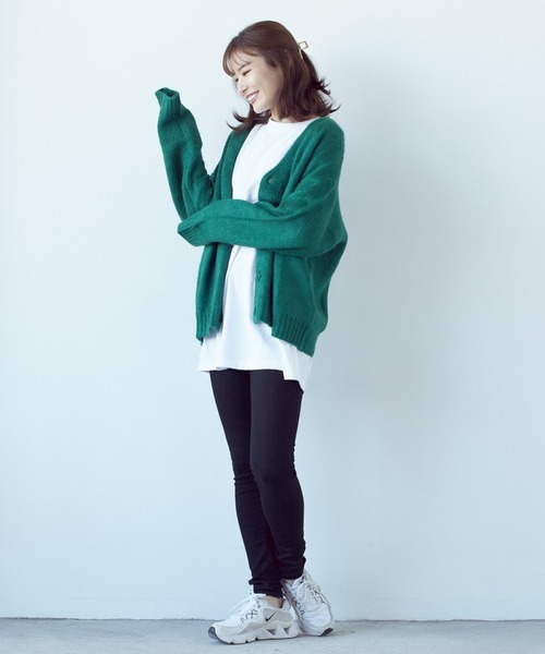 VIBGYOR（ヴィブジョー）の「VIBGYOR Select/モヘアタッチＶ/NBIGカーデ(BL)（カーディガン/ボレロ・レディース・ブラック/レッド/グリーン/マスタード/ライトグレー/エメラルド/ブルー・LARGE/MEDIUM）」の10枚目の写真