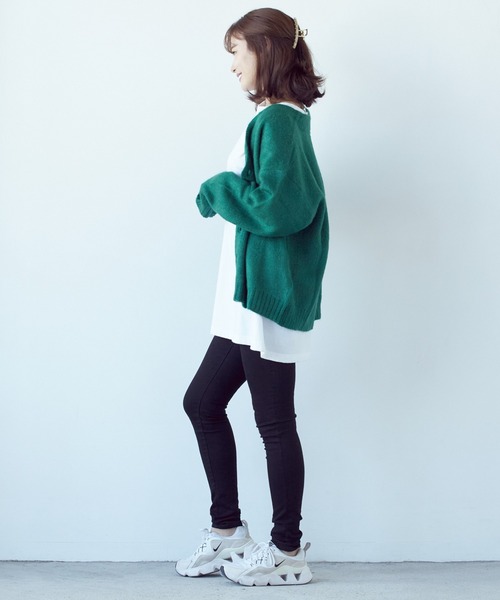 VIBGYOR（ヴィブジョー）の「VIBGYOR Select/モヘアタッチＶ/NBIGカーデ(BL)（カーディガン/ボレロ・レディース・ブラック/レッド/グリーン/マスタード/ライトグレー/エメラルド/ブルー・LARGE/MEDIUM）」の11枚目の写真