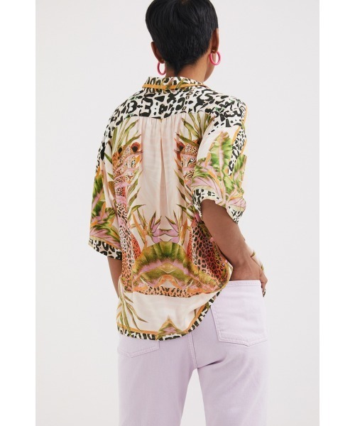 Desigual(デシグアル)の「レオパード シャツ(シャツ/ブラウス・レディース・オレンジ・M/XL/S/XS/L)」の7枚目の写真