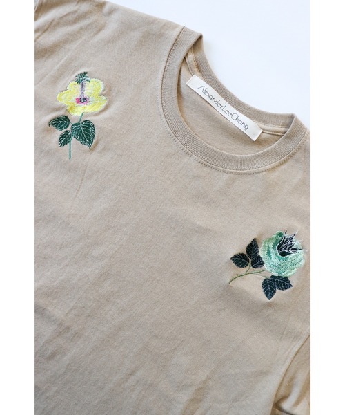 AlexanderLeeChang(アレキサンダーリーチャン)の「AlexanderLeeChang/アレキサンダーリーチャン SO STITCH T フラワー Tシャツ(Tシャツ/カットソー・メンズ・アッシュグレー/ブラック/サンドベージュ・2/4/3)」の8枚目の写真