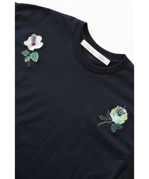 AlexanderLeeChang(アレキサンダーリーチャン)の「AlexanderLeeChang/アレキサンダーリーチャン SO STITCH T フラワー Tシャツ(Tシャツ/カットソー・メンズ・アッシュグレー/ブラック/サンドベージュ・2/4/3)」の4枚目の写真