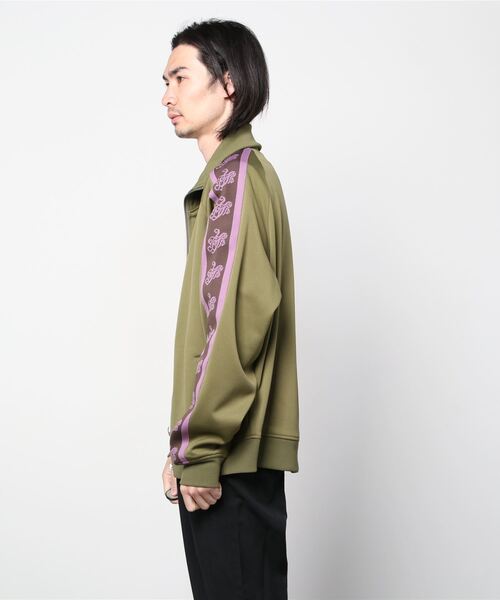 MYne(マイン)の「【MYne】MYne Tape Track Jacket(その他アウター・メンズ・ブラック/カーキ・S/M/L)」の3枚目の写真