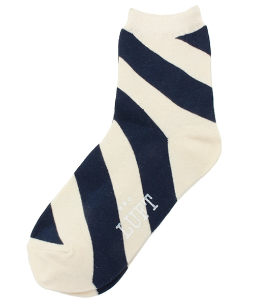 Anoutcommune（アナウトコミューン）の「【LUFT】 Slant border sox ［SHORT］（ソックス/靴下・メンズ・チャコールグレー/グリーン/ネイビー/レッド・FREE）」の4枚目の写真
