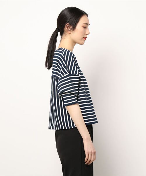 leswel（レスウェル）の「【M～5L 大きいサイズ】ボーダー ドルマン カットソー（Tシャツ/カットソー・レディース・ベージュ/ネイビー/オフホワイト/ピンク・LL/3L/4L/5L/M/L）」の12枚目の写真