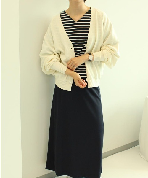 leswel（レスウェル）の「【M～5L 大きいサイズ】ボーダー ドルマン カットソー（Tシャツ/カットソー・レディース・ベージュ/ネイビー/オフホワイト/ピンク・LL/3L/4L/5L/M/L）」の5枚目の写真