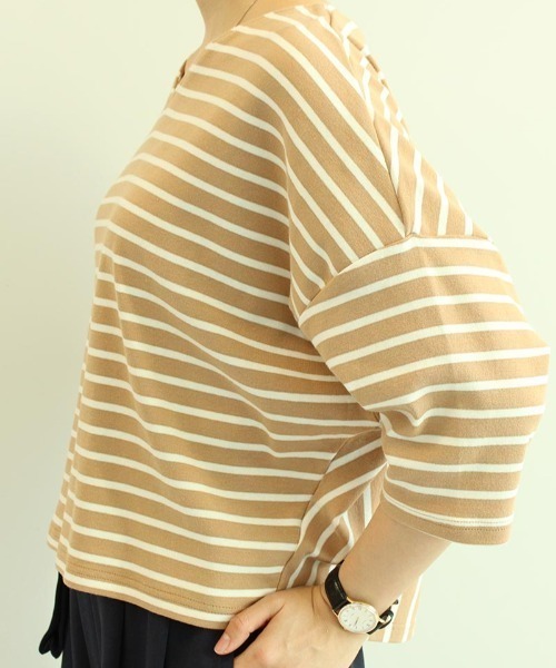 leswel（レスウェル）の「【M～5L 大きいサイズ】ボーダー ドルマン カットソー（Tシャツ/カットソー・レディース・ベージュ/ネイビー/オフホワイト/ピンク・LL/3L/4L/5L/M/L）」の8枚目の写真