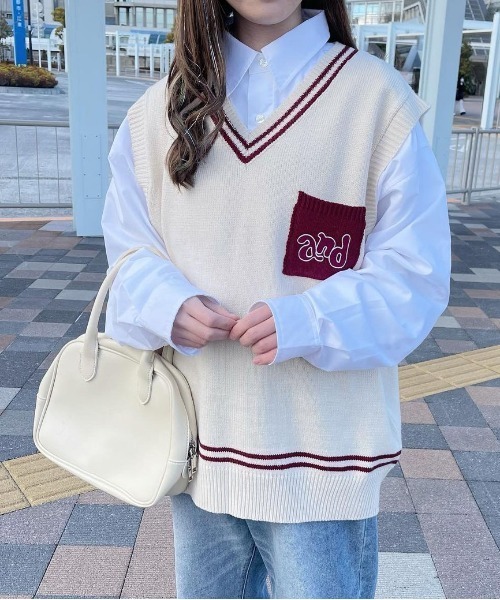 PairPair(ペアペア)の「チルデンニットベスト(ユニセックス)(ベスト・レディース・ネイビー/アイボリー・MEDIUM/LARGE)」の4枚目の写真