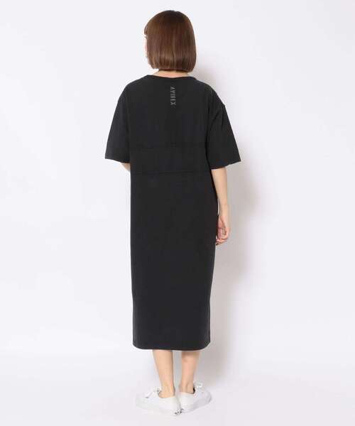 AVIREX(アヴィレックス)の「FADE WASH TAPE LOGO ONEPIECE/ フェイドウォッシュ ロゴワンピース(ワンピース・レディース・イエロー/オリーブ/オフホワイト/ブラック・FREE)」の8枚目の写真