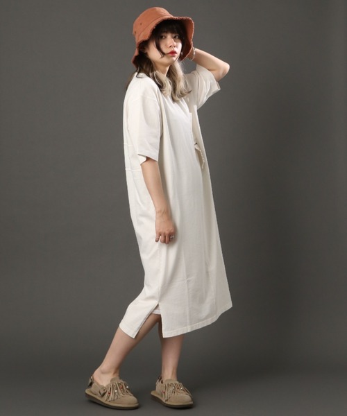 AVIREX(アヴィレックス)の「FADE WASH TAPE LOGO ONEPIECE/ フェイドウォッシュ ロゴワンピース(ワンピース・レディース・イエロー/オリーブ/オフホワイト/ブラック・FREE)」の14枚目の写真