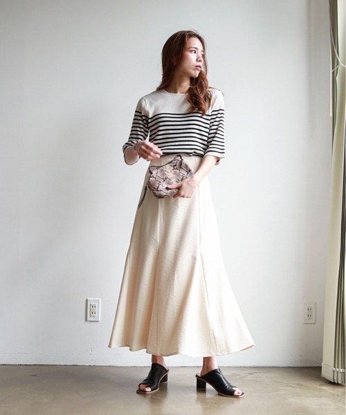 feepur（フェピュール）の「ストレッチマーメイドロングスカート（スカート・レディース・ベージュ/ブラック/パープル/アイボリー・MEDIUM）」の6枚目の写真